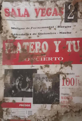 carteles y anuncios