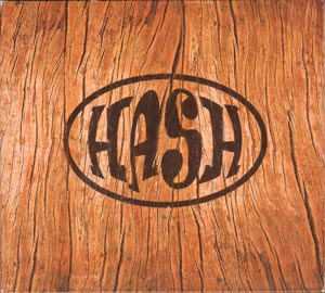 Hash - 'Hash' Portada con el logo del grupo dibujado sobre un fondo de madera.