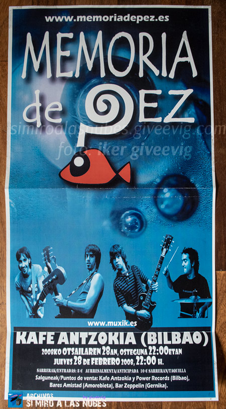 carteles y anuncios