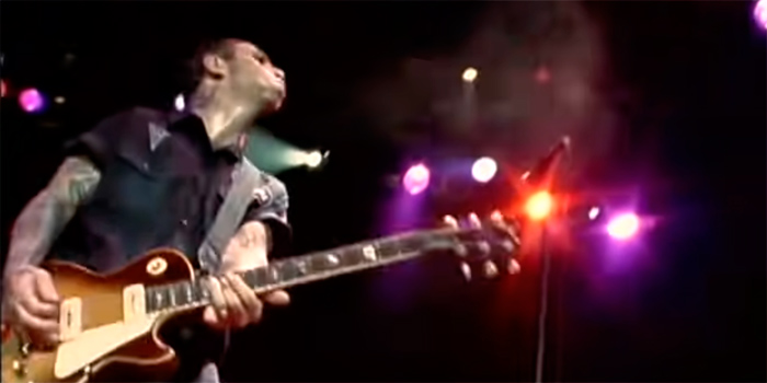 Social Distortion live in Orange County 2003 video capture Social Distortion live in Orange County 2003 video capture