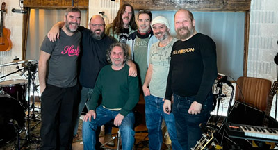 Los miembros de Hash, sin Lalo, en el estudio de grabación